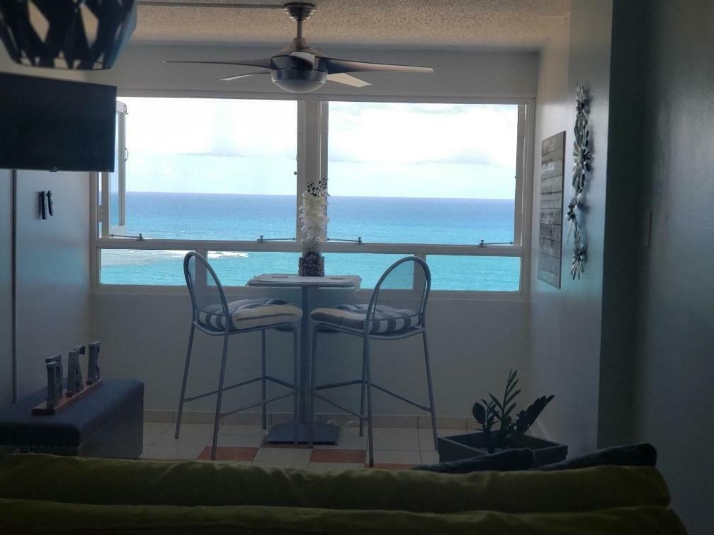 Breezy Beachfront Property With View Of Paradise Лукильо Экстерьер фото